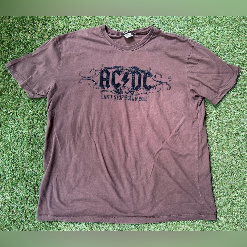 VNTG Brown Short Sleeve Rock AC/DC Anthill Trading Authentic Rockware Size XL
